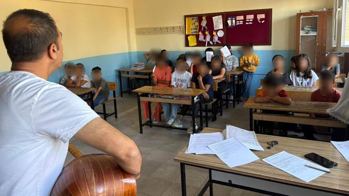 Müdürümüzden Saz Şenliği