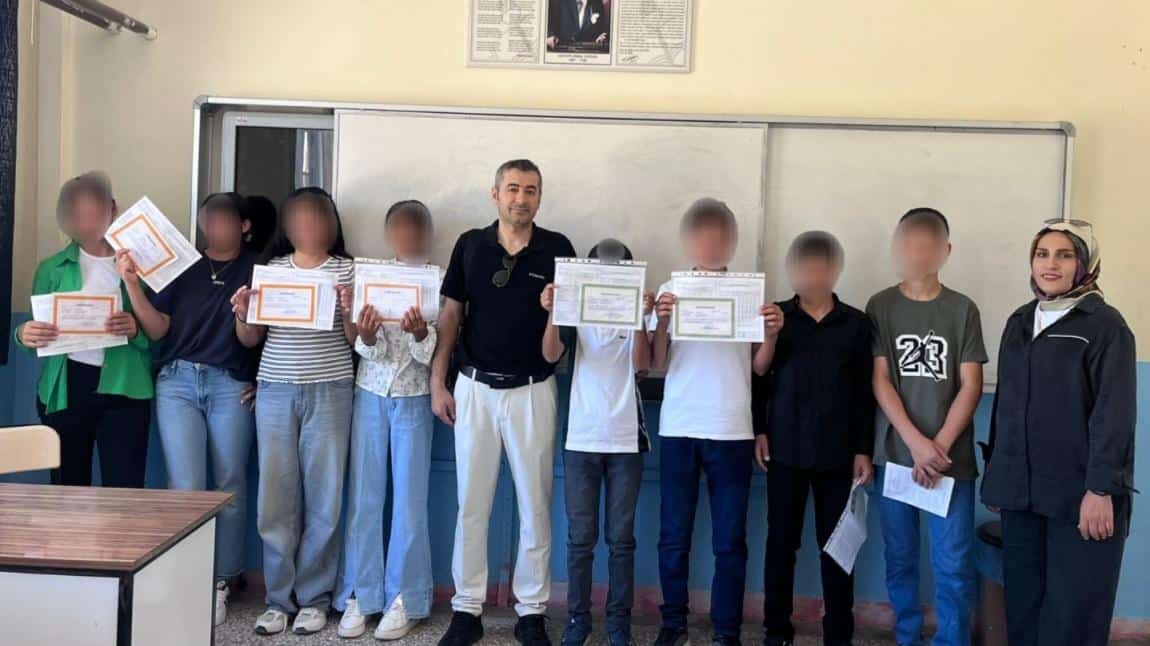 Karneler Dağıtıldı